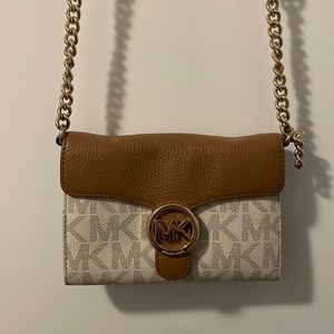 classic MK wallet on chain